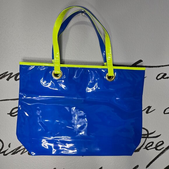 Taylor By Taylor Swift Blue Vinyl Ribbon Bow Accent Tote Bag NWT 2013 - Picture 3 of 4